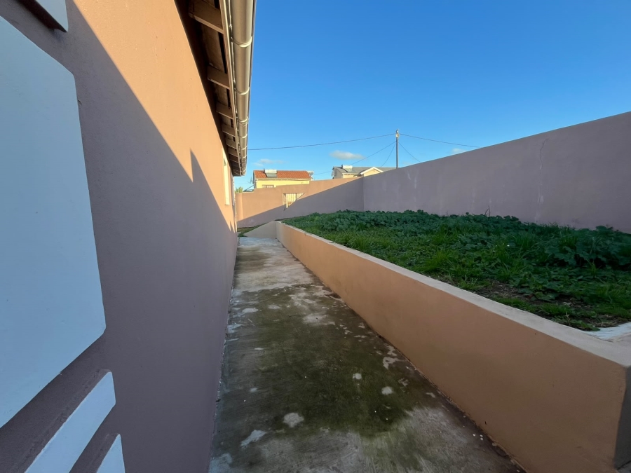 3 Bedroom Property for Sale in Haven Hills Eastern Cape